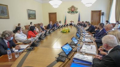 Ковид-19 плъзна в Министерския съвет, заразени са двама служители