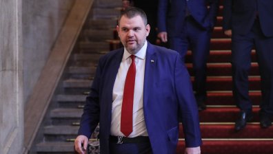 Пеевски поздрави ромите за празника: Неизменна част са от националната ни история