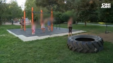 Тежко остава състоянието на детето, затиснато от гума на камион