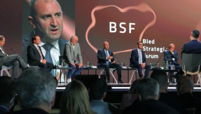 Радев за Северна Македония: Очакванията за компромис от България растат непрекъснато