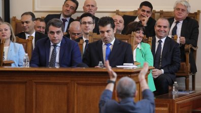 Вариантите за управление, ако вотът на недоверие се окаже успешен