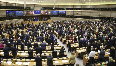 ЕП одобри с голямо мнозинство споразумението за Brexit