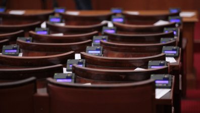 От парламента към кметствата - шестима депутати сменят длъжността