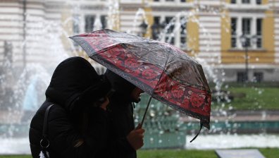 Опасно време в четири области в страната