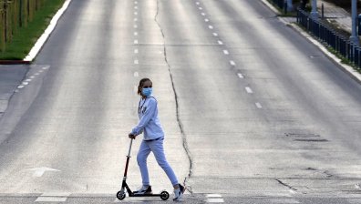 Румъния въвежда състояние на тревога заради Ковид-19, глобите са жестоки