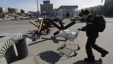 Десетки убити и стотици ранени: Русия настъпва безмилостно към Киев