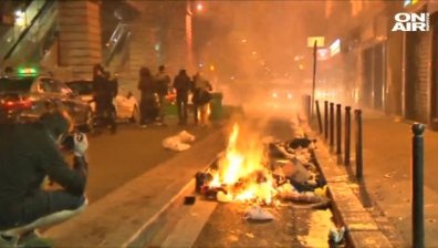 Безредици в Париж - запалени коли и камъни по полицията