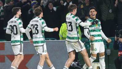 "Селтик" спечели третата си поредна титла на Шотландия