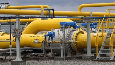 Румъния черпи газ от Черно море, докато ние се чудим откъде да го внасяме
