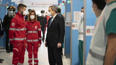 Италия планира да ваксинира 80% от населението си до септември