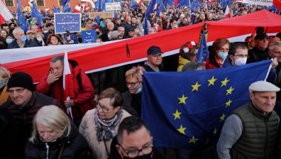 Масови демонстрации в Полша в подкрепа на членство на страната в ЕС