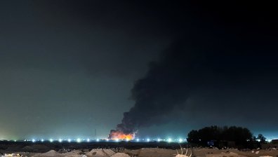 Ирански дронове удариха рафинерия в Кувейт - стратегически обект е в пламъци
