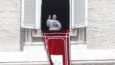 Папа Франциск: Не обявявайте победа срещу коронавируса твърде рано