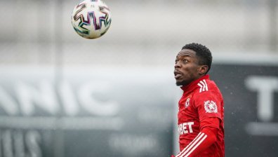 "Фенербахче" грабва Брадли Мазику от ЦСКА без пари?