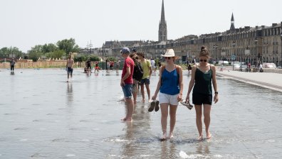 Температурни аномалии: Горещини в Западна и Централна Европа, студ и сняг в САЩ