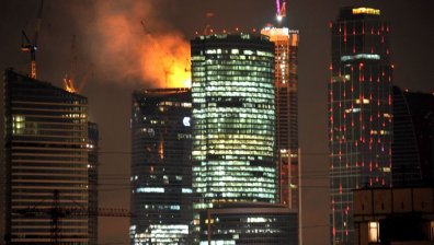 Пожар избухна в 80-етажен небостъргач в Дубай