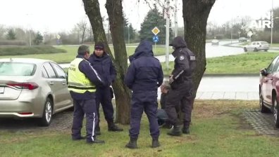 Задържаха крадец след зрелищна гонка в Бургас