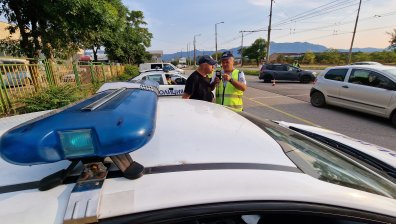 Полицията погна шофьорите в Сливенско, отнесе го и водач на каруца