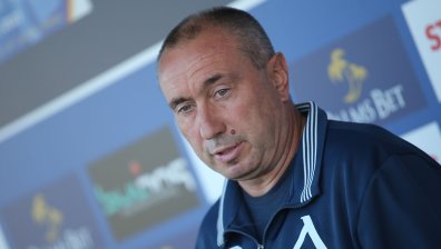 Станимир Стоилов: Готови сме за мача с "Локомотив", в отбора няма напрежение