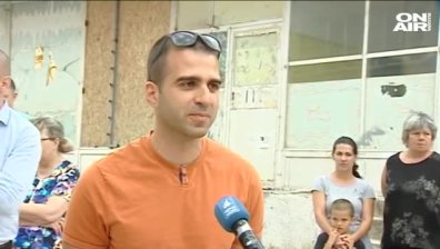 "Цветният квартал" във Варна на протест заради предстоящо строителство пред блок 