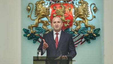 Румен Радев: Пожелавам сърдечна радост във всеки български дом