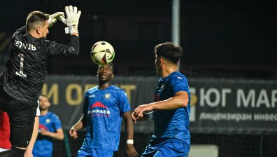 "Крумовград" удари "Хебър" в директен сблъсък за оставане в Първа лига