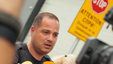 Калин Стоянов: Бушуващият пожар в Гърция е на 1 км от границата ни