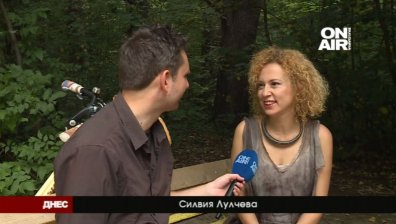Силвия Лулчева: Няма как детето да бъде читател, ако не вижда родителите си с книга
