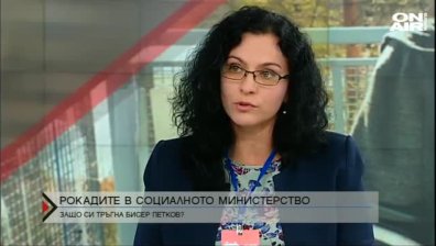 Майките на деца с увреждания настояват Петков да остане министър