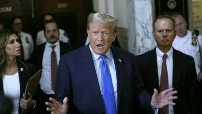 Тръмп се изправи пред съда в Ню Йорк: Финансовите ми отчети са феноменални