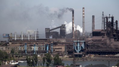 След седмици под земята:  Първите евакуирани от "Азовстал" пътуват към Запорожие