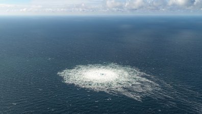 Швеция: 2 подводни експлозии са засечени до местата на течовете от "Северен поток"