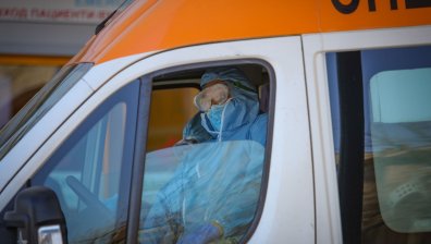 Мъж на 52 г., без придружаващи заболявания, е сред жертвите на Ковид-19