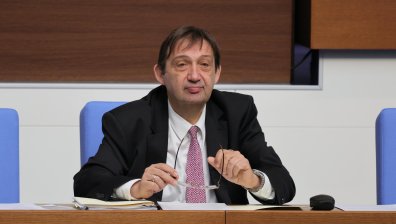 В НС питаха Шишков за "Баба Алино": Бащата на евродепутат бил съсобственик в комплекса (ВИДЕО)