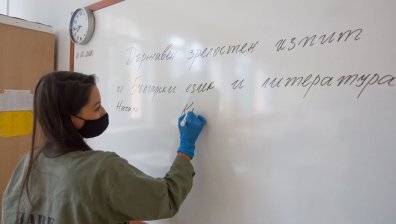 Mайки ще следят матурите: Помагат с наблюдението, без да присъстват на изпита