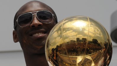 Пауло Коелю разкри, че пишел детска книга с Коби Брайънт