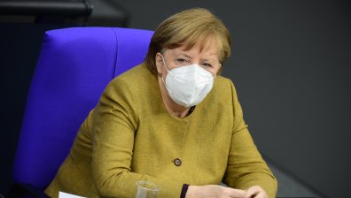 Германски медии призоваха: Меркел да се ваксинира!