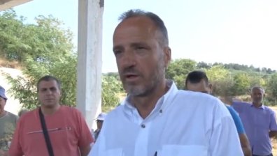 Протестиращи в Казанлък: Искаме чист въздух, а не кариера за подземни богатства