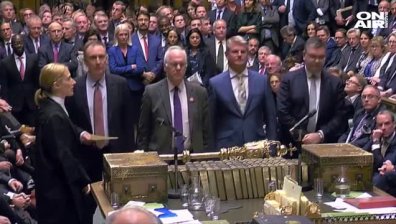 Отново обрати и неяснота около Brexit