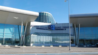 Хванаха бежанец с &euro;27 760 в ръчния багаж на Терминал 2