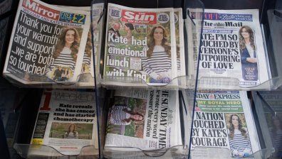 Приятелите на Кейт Мидълтън били шокирани от диагнозата ѝ