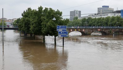 Спасител стана жертва на наводненията в Южна Германия