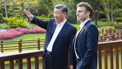Макрон след посещението в Пекин: Европа да намали зависимостта си от САЩ