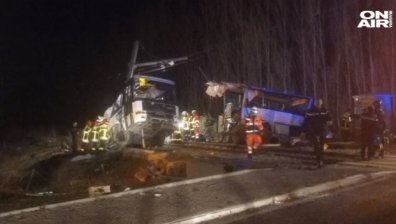 След трагедията в Перпинян: Психолози работят с децата