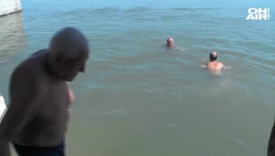 Видинчани се спасиха в Дунава от 30-градусовата жега
