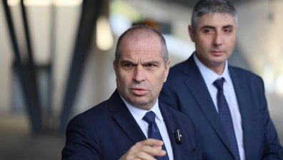 Еврото е не просто нова валута, а нов език на доверието към България, заяви министър Караджов