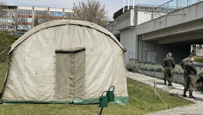 1500-те членове на СИК в Стара Загора ще чакат протоколите в палатков лагер