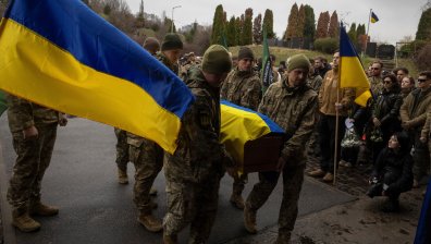 Украйна прие телата на 909 загинали от бойните зони и територии на Русия