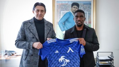 "Левски" подписа с ганайския футболист Карлос Охене