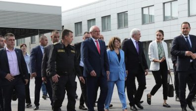 Главчев: До месец ще бъде избран изпълнител за ремонта на "Капитан Андреево"